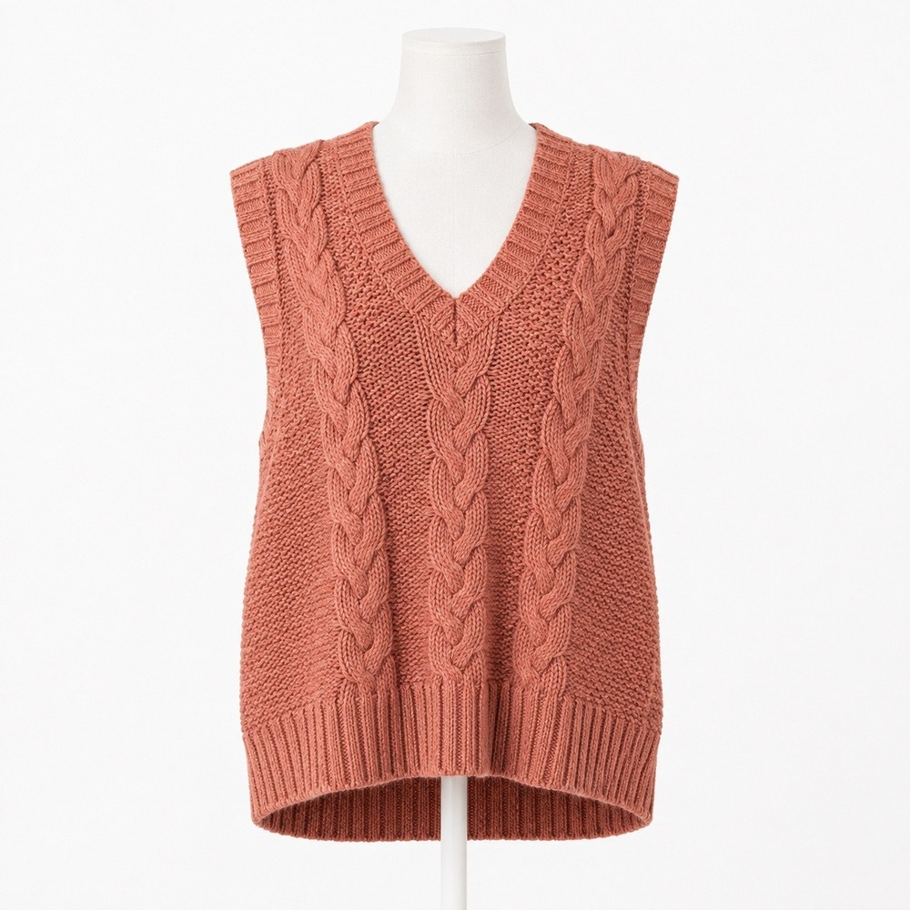 Vintage 90s Chunky Cable Knit Sweater Vest Size S Salmon Preppy Cottagecore Boho